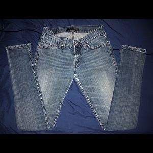 Women’s Skinny Jeans